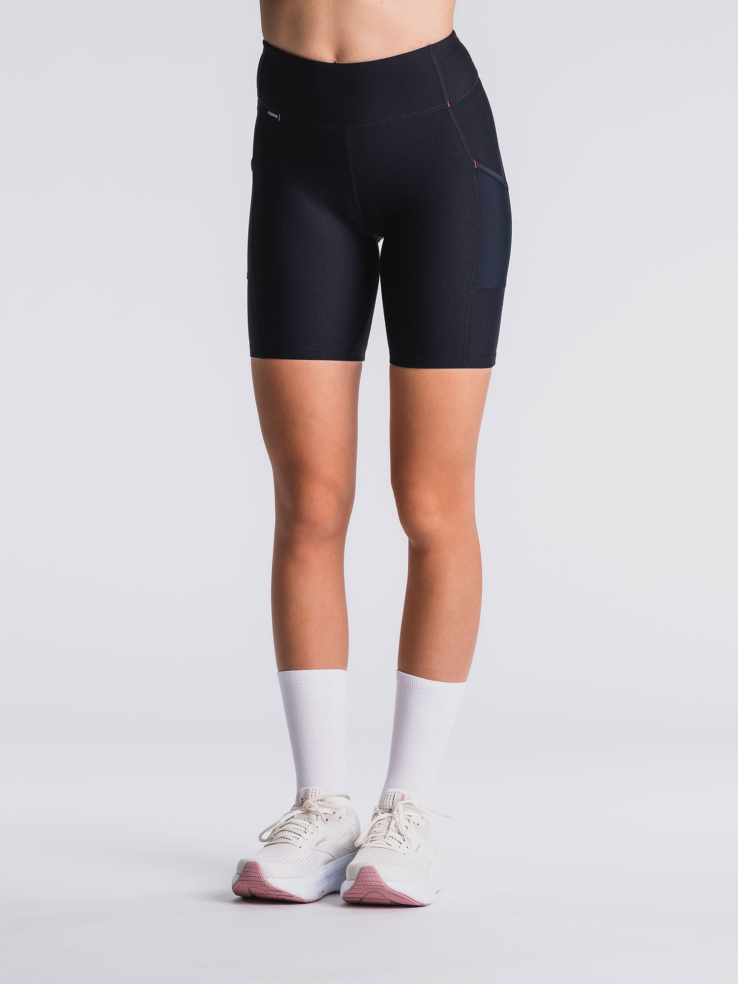 10000885